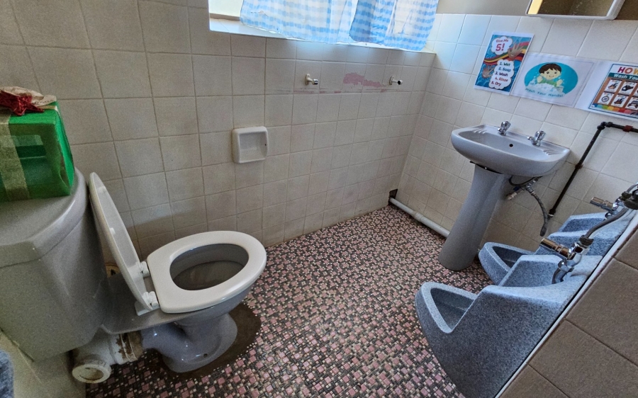 To Let 6 Bedroom Property for Rent in Potchefstroom North North West